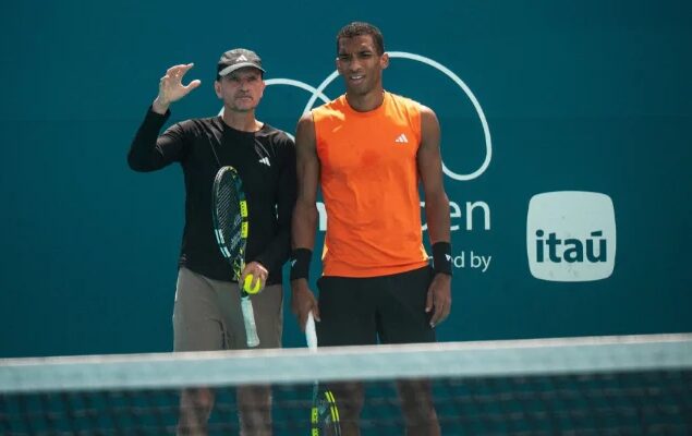 Felix Auger-Aliassime coach splits
