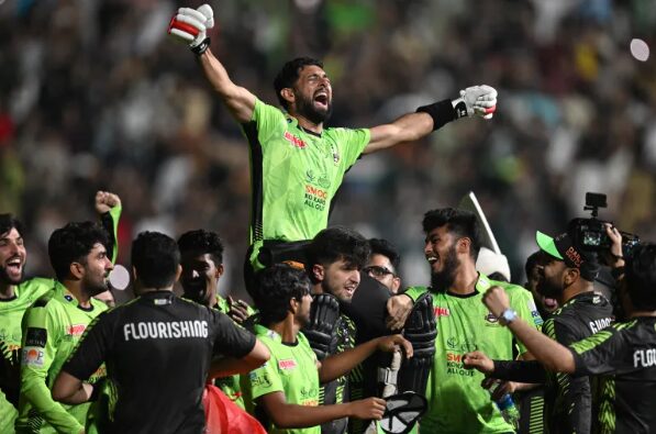 Lahore Qalandars defeat Perth Scorchers