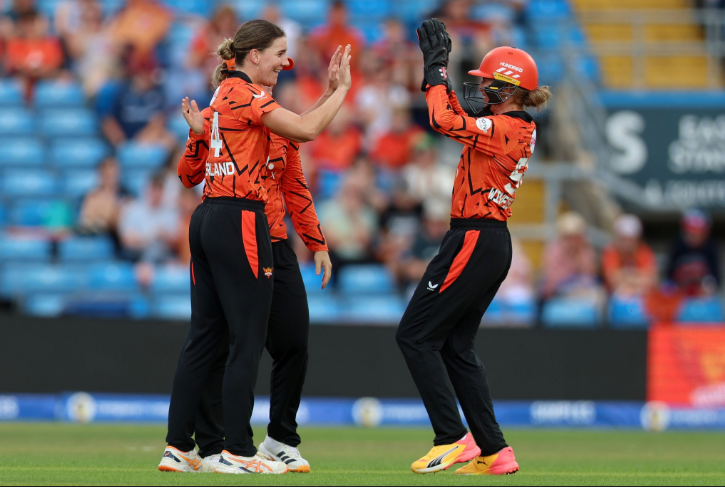 Annabel Sutherland Cricket Performance and  starred with bat and ball to secure Leeds' playoff spot
