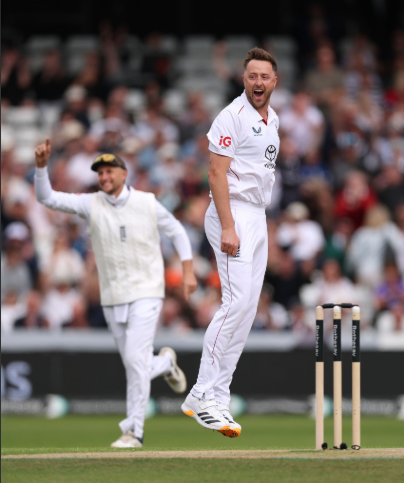 Ollie Robinson 500th Wicket Milestone in the match at headingley.