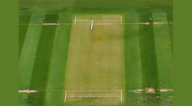 Pakistan's pace attack aims to leverage swing conditions in London.