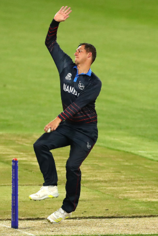 Player of the Match JJ Smit dismantled South Africa with figures of 3/31.