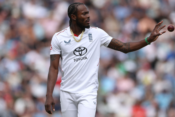 Jofra Archer keeping match focus between spells.