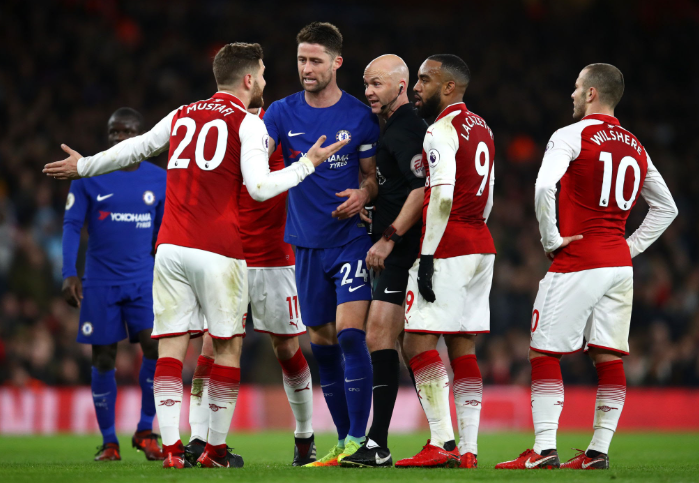 High intensity and physical duels define the London derby encounters.